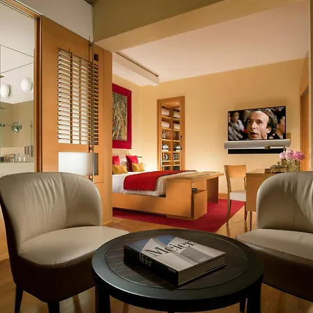 Raphael - Relais & Chateaux Szálloda 5*