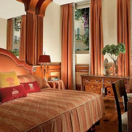 Bio Raphael - Relais & Chateaux 5* Řím