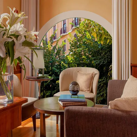 Hotel Raphael - Relais & Chateaux Rome