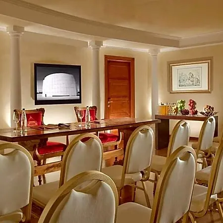 Raphael - Relais & Chateaux فندق