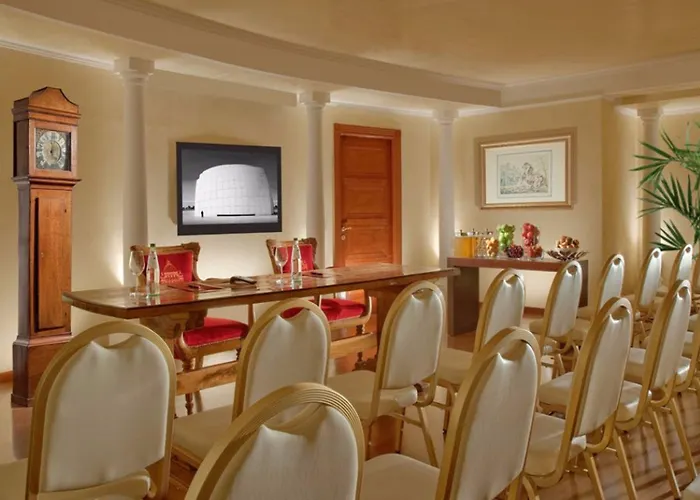 Hotel Raphael - Relais & Chateaux Roma