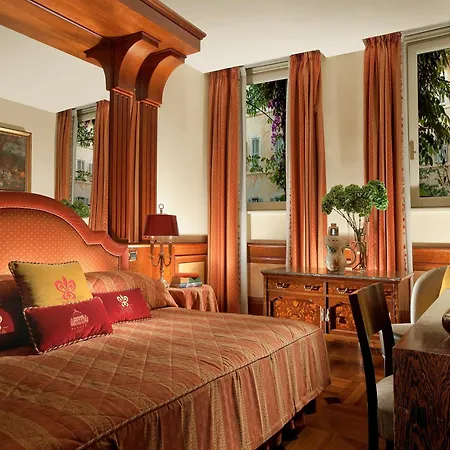 Raphael - Relais & Chateaux Szálloda 5*