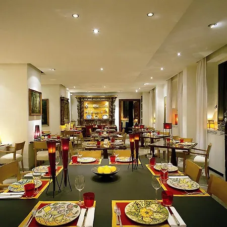 Hotel Raphael - Relais & Chateaux 5* Rome