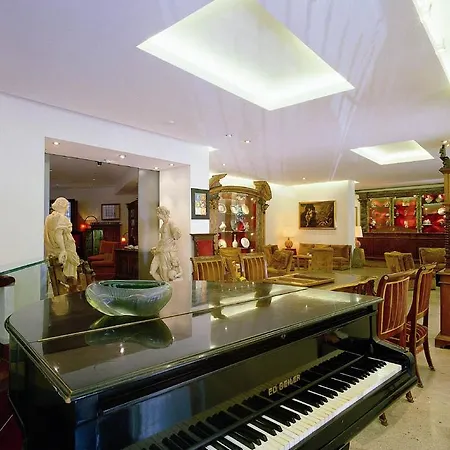Raphael - Relais & Chateaux Szálloda Róma