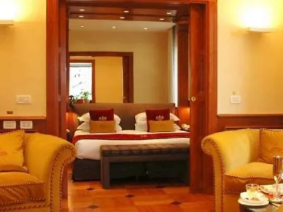 Szálloda Raphael - Relais & Chateaux Róma